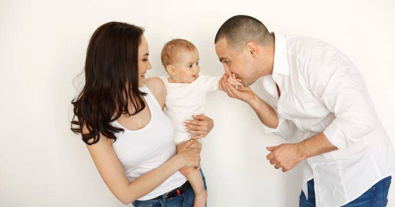 7 Panggilan Sayang untuk Bayi Laki-Laki & Perempuan dari Bahasa Daerah